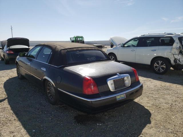 Photo 2 VIN: 1LNHM82WXXY621745 - LINCOLN TOWN CAR S 