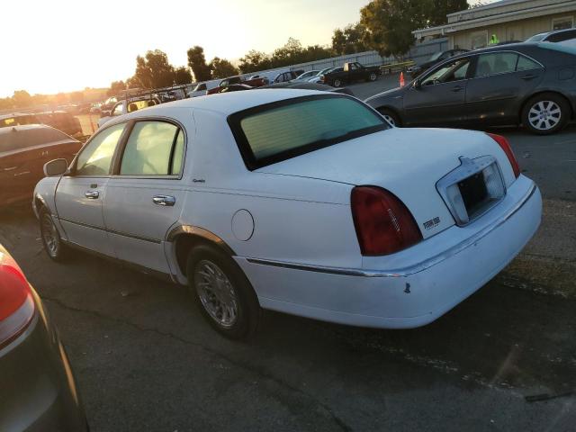 Photo 1 VIN: 1LNHM82WXXY683307 - LINCOLN TOWNCAR 