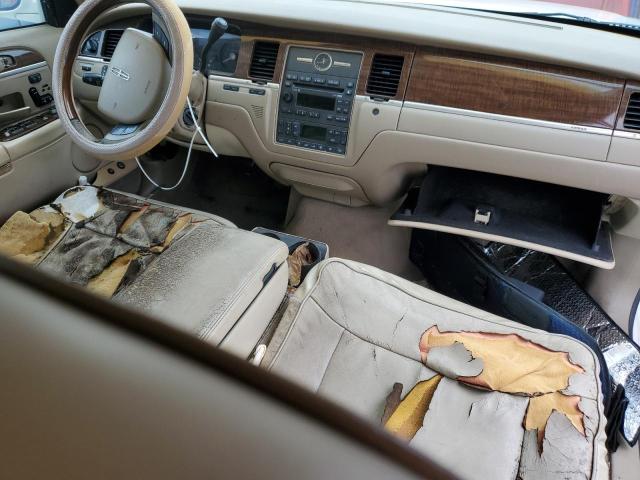 Photo 7 VIN: 1LNHM83V07Y608959 - LINCOLN TOWN CAR D 