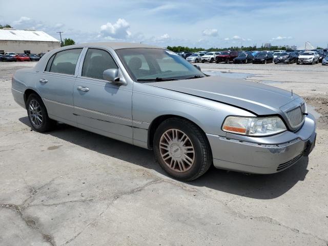 Photo 3 VIN: 1LNHM83V46Y617579 - LINCOLN TOWNCAR 