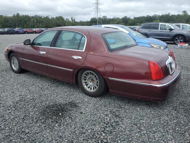 Photo 1 VIN: 1LNHM83W01Y633117 - LINCOLN TOWN CAR C 