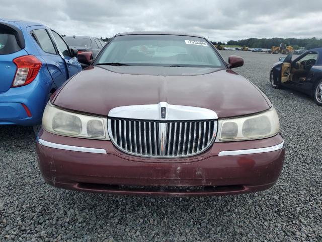 Photo 4 VIN: 1LNHM83W01Y633117 - LINCOLN TOWN CAR C 