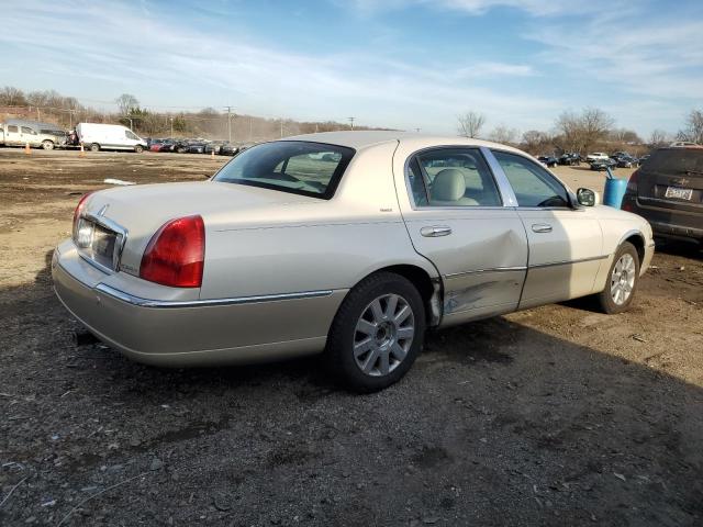 Photo 2 VIN: 1LNHM83W04Y652058 - LINCOLN TOWNCAR 