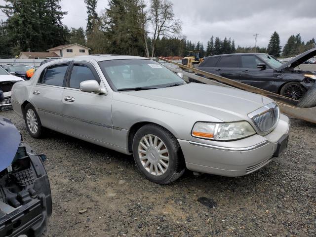 Photo 3 VIN: 1LNHM83W04Y676554 - LINCOLN TOWNCAR 