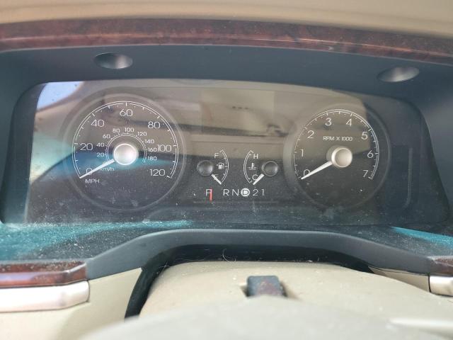 Photo 8 VIN: 1LNHM83W06Y606474 - LINCOLN TOWN CAR D 