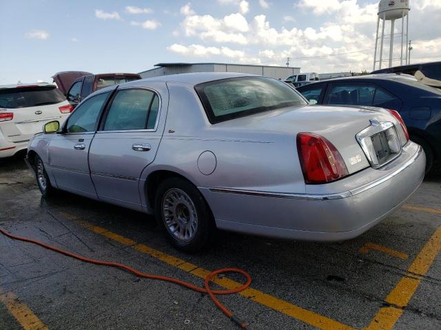 Photo 1 VIN: 1LNHM83W12Y639588 - LINCOLN TOWNCAR 