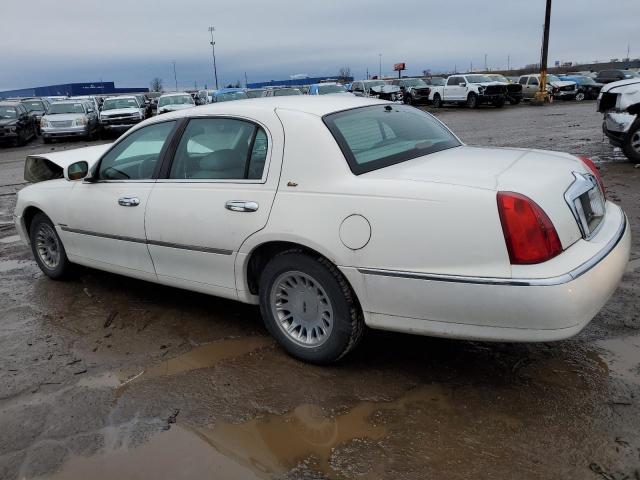 Photo 1 VIN: 1LNHM83W2XY612455 - LINCOLN TOWNCAR 