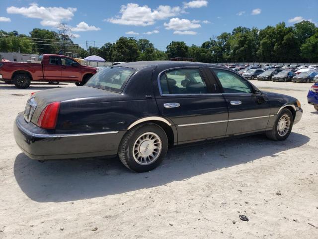 Photo 2 VIN: 1LNHM83W2YY865535 - LINCOLN TOWNCAR 