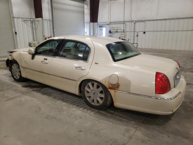 Photo 1 VIN: 1LNHM83W33Y697963 - LINCOLN TOWNCAR 