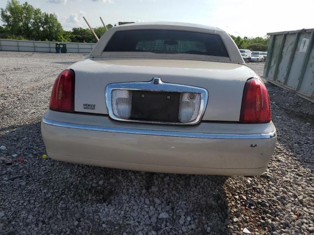 Photo 5 VIN: 1LNHM83W41Y657937 - LINCOLN TOWNCAR 