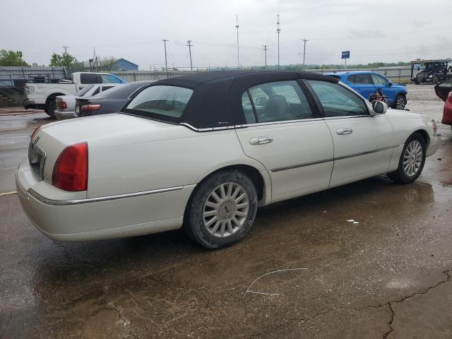 Photo 2 VIN: 1LNHM83W44Y634596 - LINCOLN TOWNCAR 