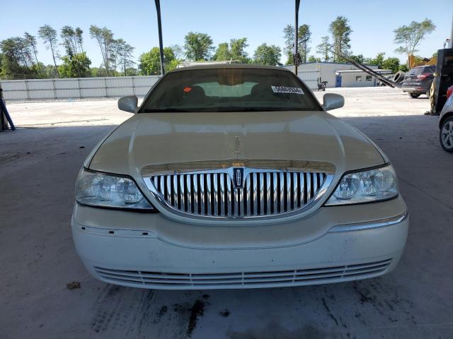 Photo 4 VIN: 1LNHM83W54Y650466 - LINCOLN TOWNCAR 