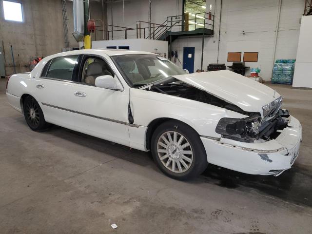 Photo 3 VIN: 1LNHM83W54Y659202 - LINCOLN TOWN CAR U 