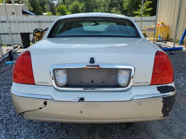 Photo 5 VIN: 1LNHM83W54Y674802 - LINCOLN TOWNCAR 