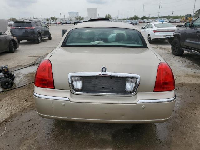 Photo 5 VIN: 1LNHM83W54Y684682 - LINCOLN TOWNCAR 