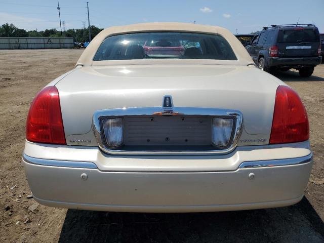 Photo 5 VIN: 1LNHM83W63Y626076 - LINCOLN TOWNCAR 