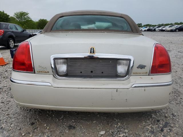 Photo 5 VIN: 1LNHM83W66Y603515 - LINCOLN TOWNCAR 