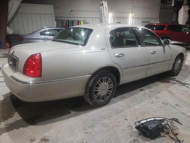 Photo 2 VIN: 1LNHM83W66Y615972 - LINCOLN TOWNCAR 