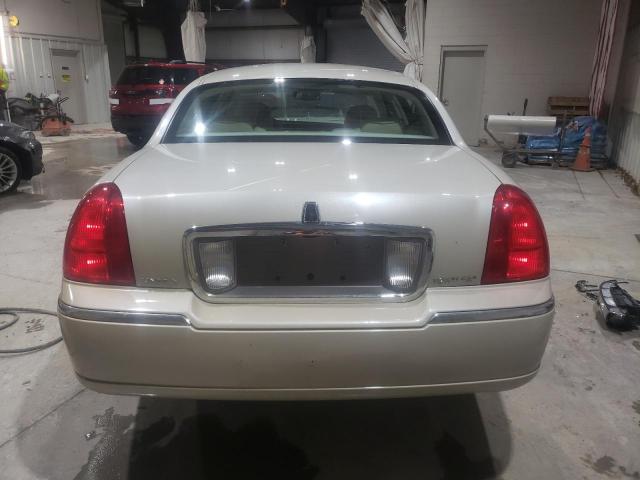 Photo 5 VIN: 1LNHM83W66Y615972 - LINCOLN TOWNCAR 