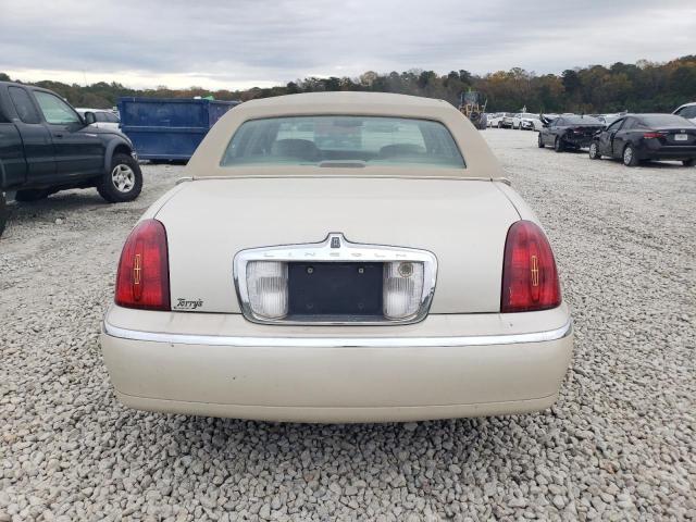 Photo 5 VIN: 1LNHM83W72Y623637 - LINCOLN TOWN CAR C 