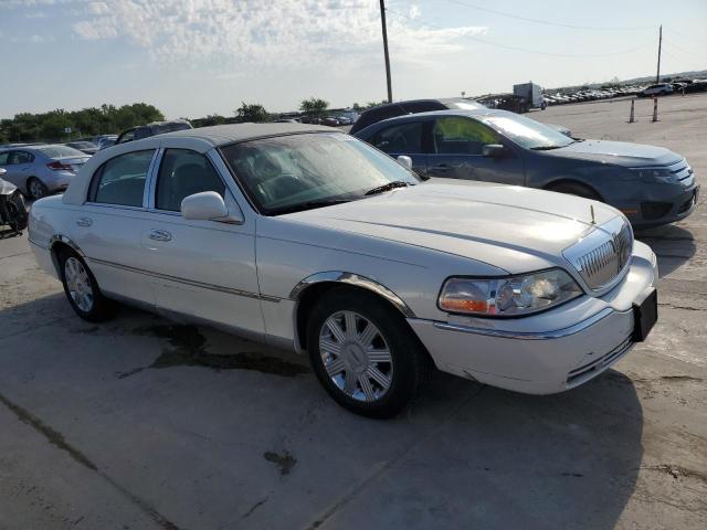 Photo 3 VIN: 1LNHM83W73Y603986 - LINCOLN TOWNCAR 