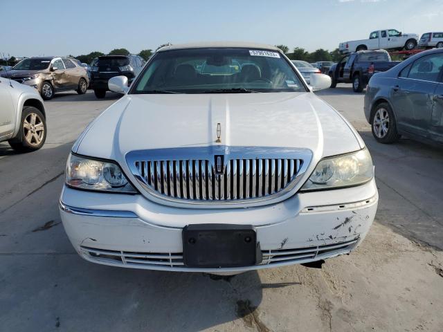 Photo 4 VIN: 1LNHM83W73Y603986 - LINCOLN TOWNCAR 