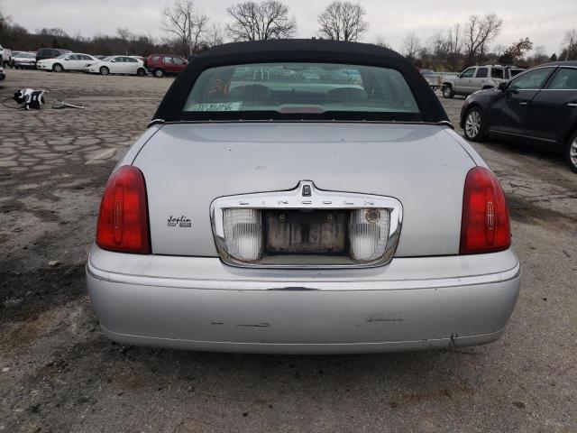 Photo 5 VIN: 1LNHM83W81Y629753 - LINCOLN TOWN CAR C 