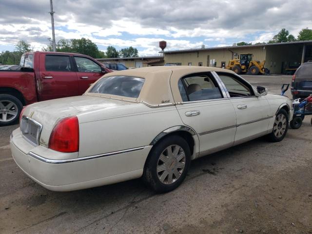 Photo 2 VIN: 1LNHM83W83Y678390 - LINCOLN TOWNCAR 