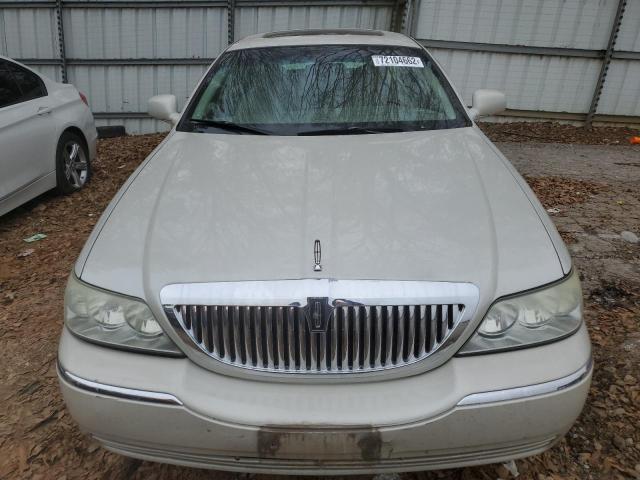 Photo 4 VIN: 1LNHM83W84Y615887 - LINCOLN TOWN CAR U 