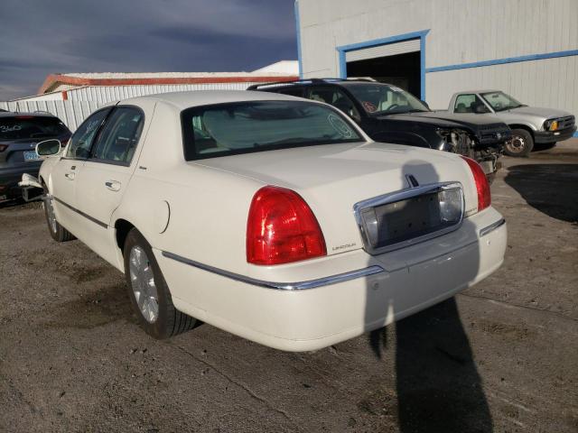 Photo 2 VIN: 1LNHM83W84Y644788 - LINCOLN TOWN CAR U 