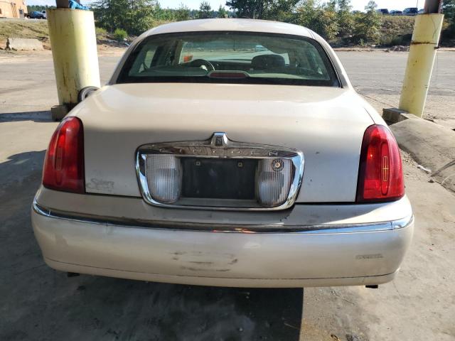 Photo 5 VIN: 1LNHM83W91Y723608 - LINCOLN TOWN CAR C 