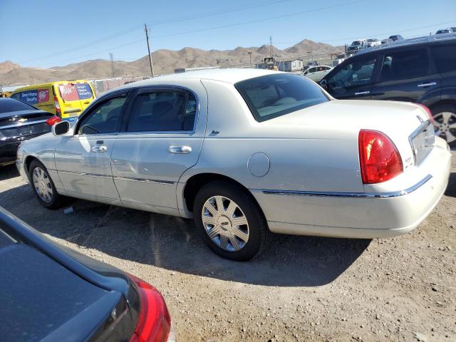 Photo 1 VIN: 1LNHM83W93Y693027 - LINCOLN TOWNCAR 