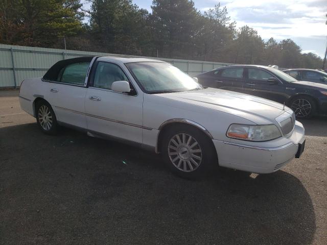 Photo 3 VIN: 1LNHM83W94Y643830 - LINCOLN TOWNCAR 