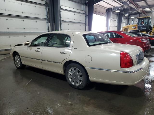 Photo 1 VIN: 1LNHM83WX3Y641289 - LINCOLN TOWN CAR C 