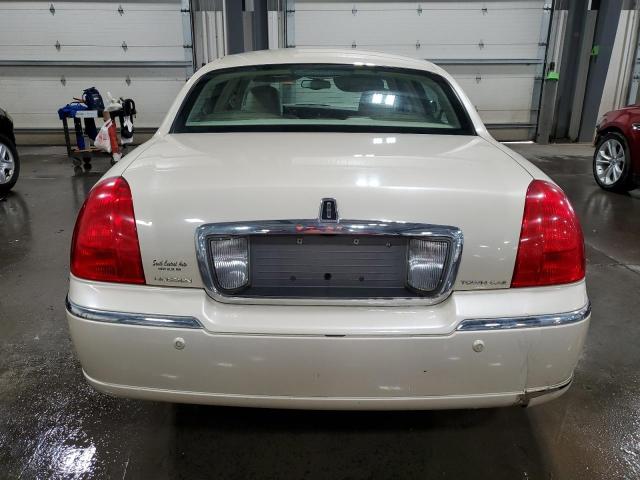 Photo 5 VIN: 1LNHM83WX3Y641289 - LINCOLN TOWN CAR C 