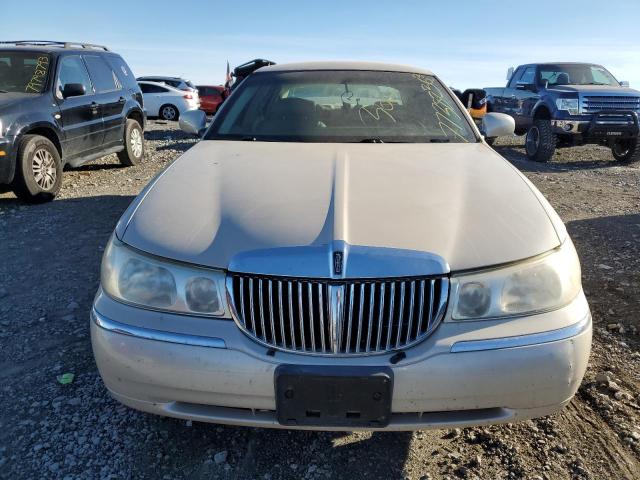 Photo 4 VIN: 1LNHM85W01Y653512 - LINCOLN TOWNCAR 