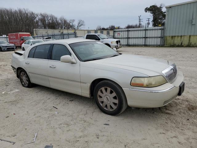 Photo 3 VIN: 1LNHM85W64Y630661 - LINCOLN TOWNCAR 