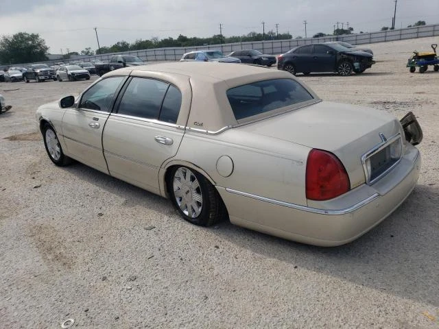 Photo 1 VIN: 1LNHM85W83Y628232 - LINCOLN TOWN CAR C 