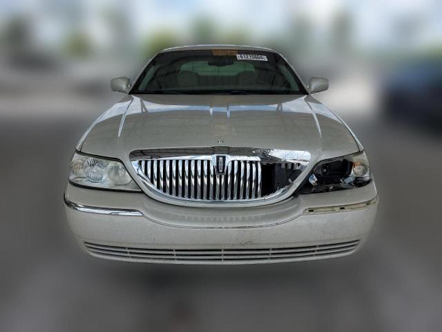 Photo 4 VIN: 1LNHM85W85Y661752 - LINCOLN TOWNCAR 