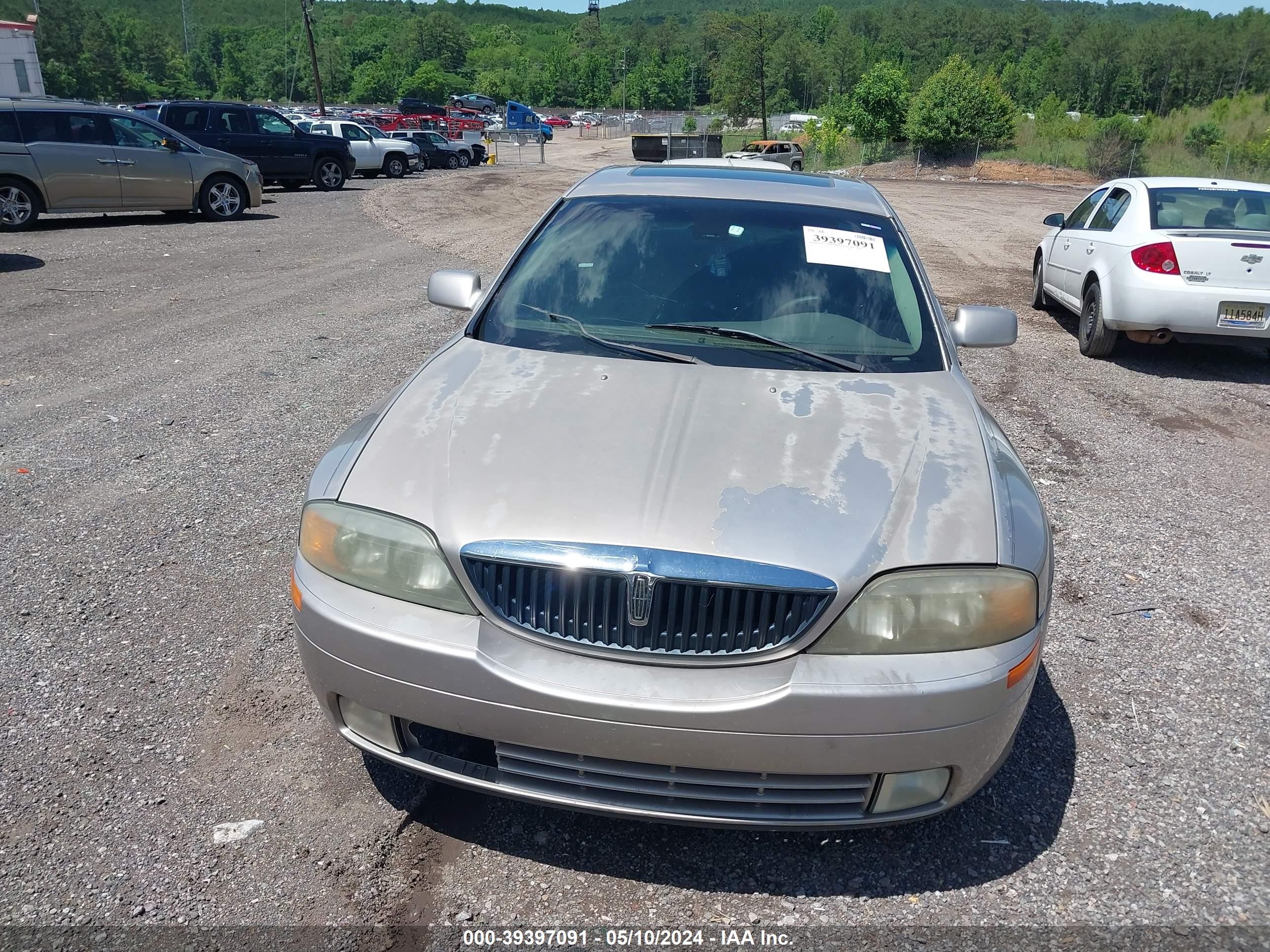 Photo 5 VIN: 1LNHM86S02Y601973 - LINCOLN LS 