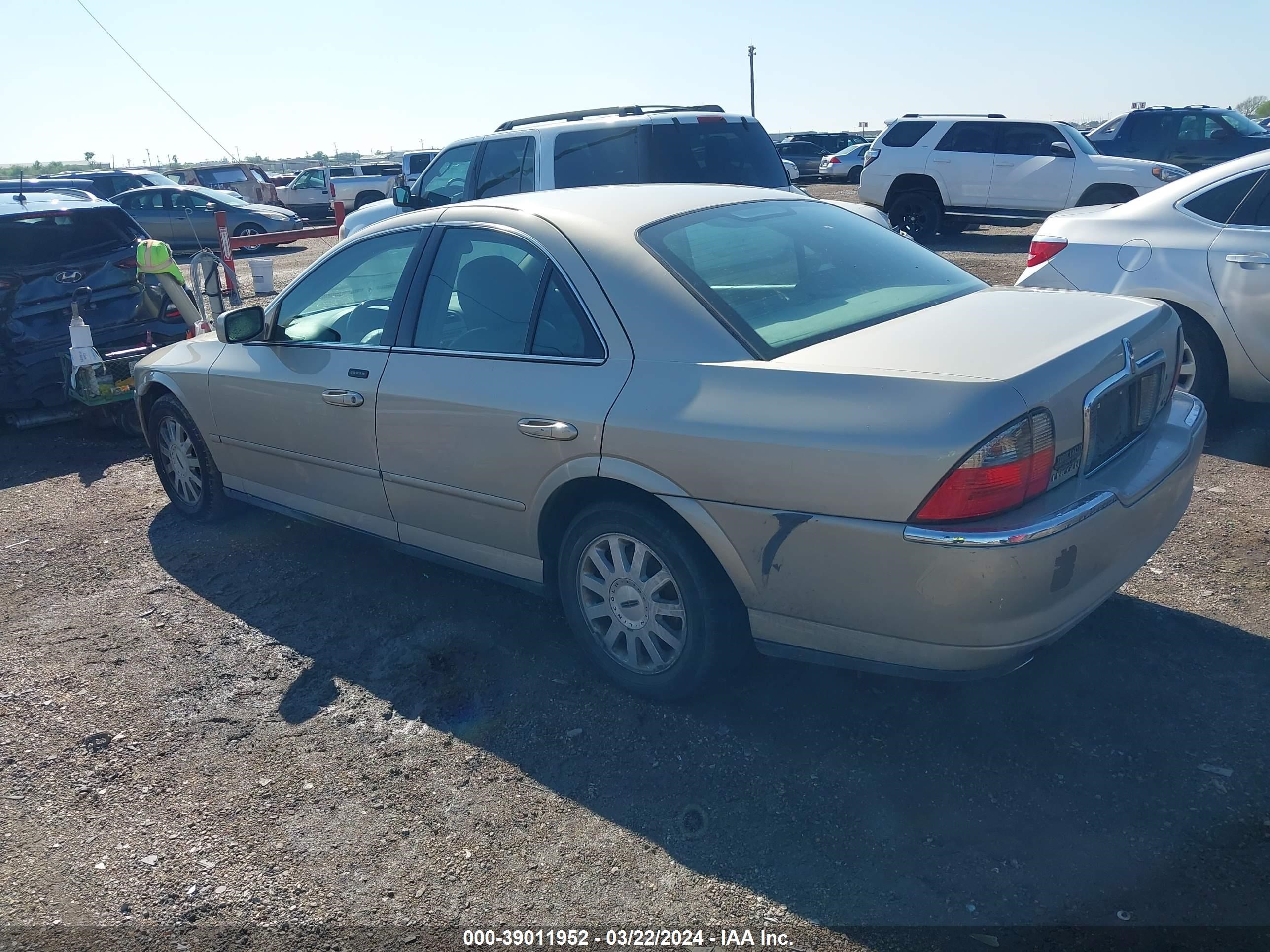 Photo 2 VIN: 1LNHM86S04Y600910 - LINCOLN LS 