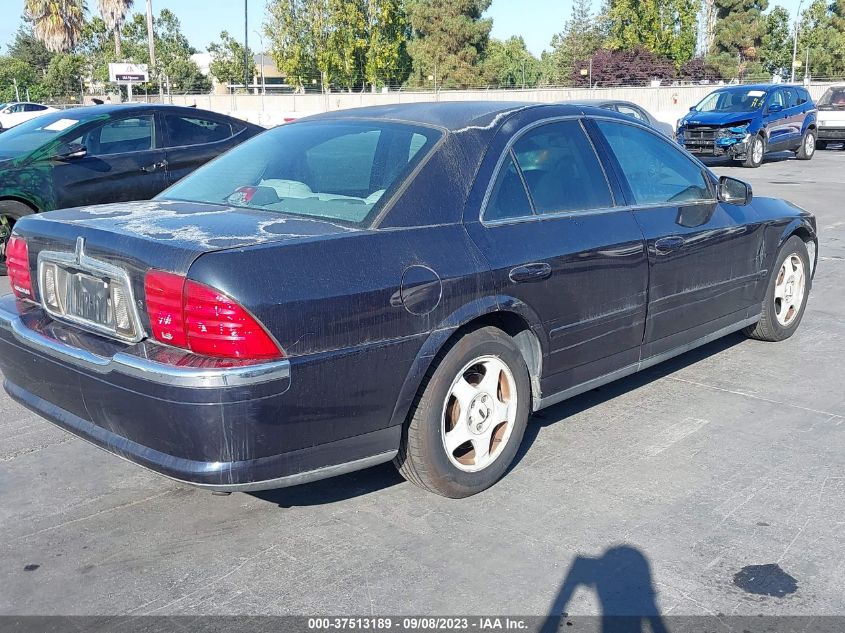 Photo 3 VIN: 1LNHM86S0YY926552 - LINCOLN LS 