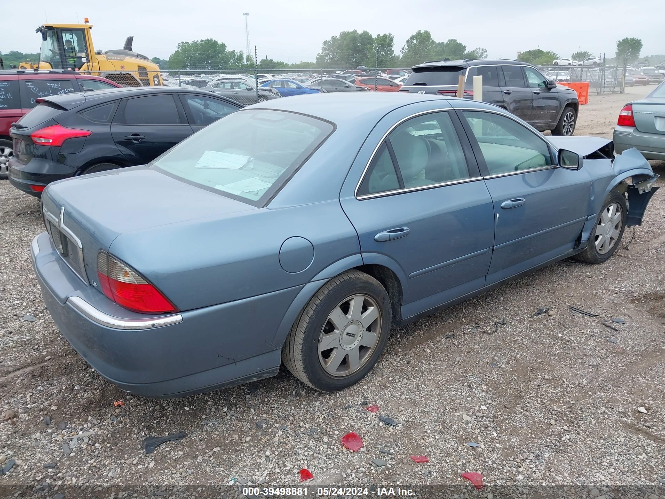 Photo 3 VIN: 1LNHM86S14Y633866 - LINCOLN LS 