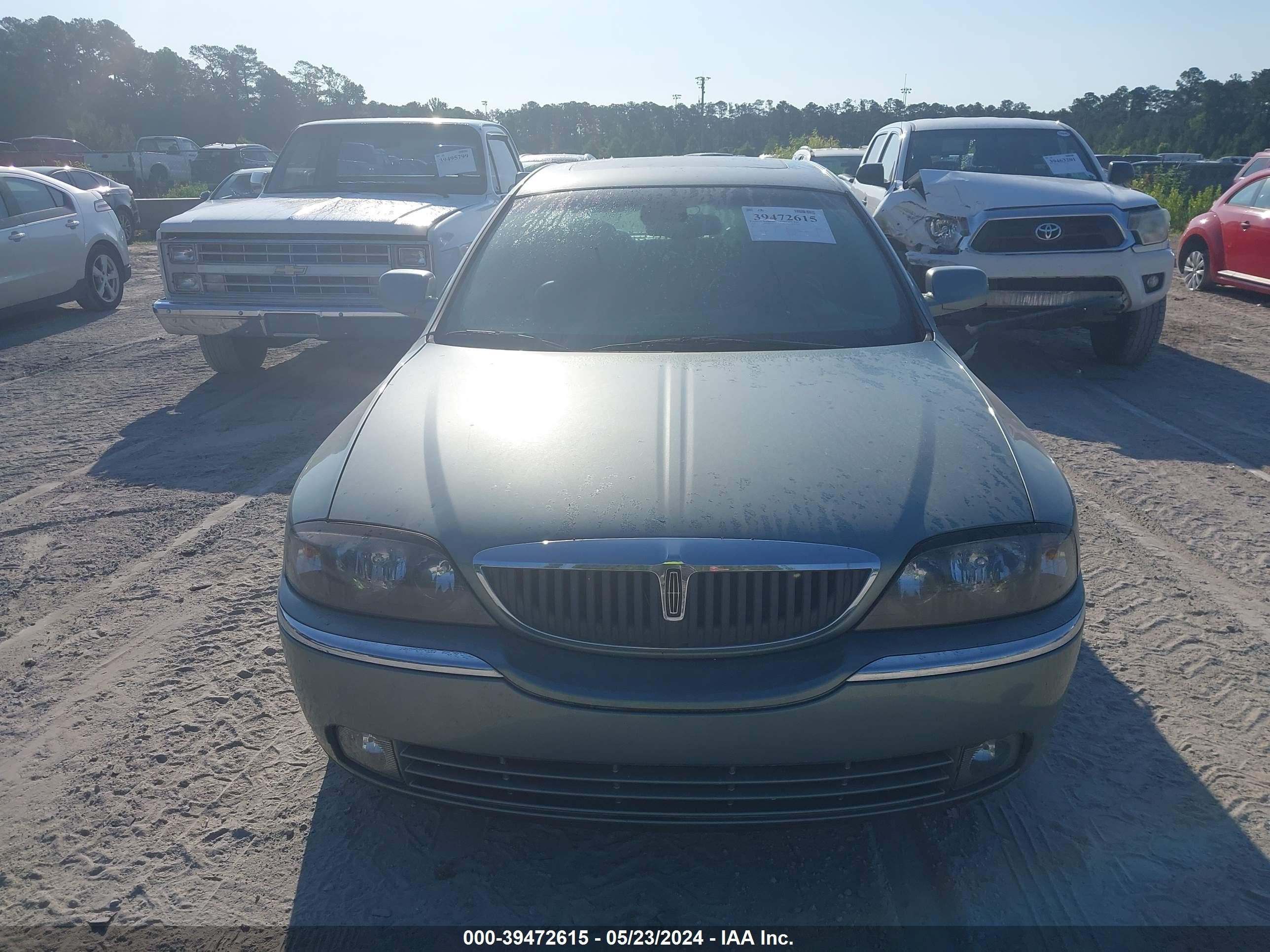 Photo 11 VIN: 1LNHM86S24Y624710 - LINCOLN LS 