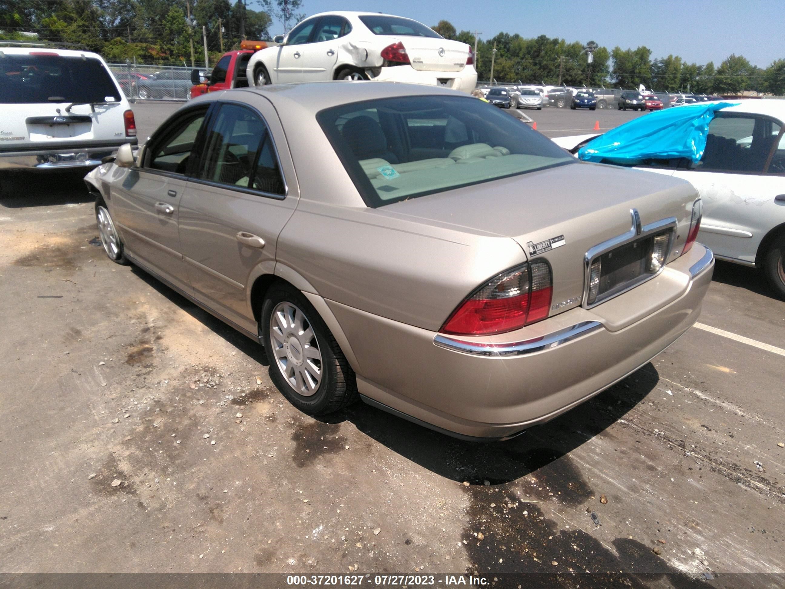 Photo 2 VIN: 1LNHM86S64Y628503 - LINCOLN LS 