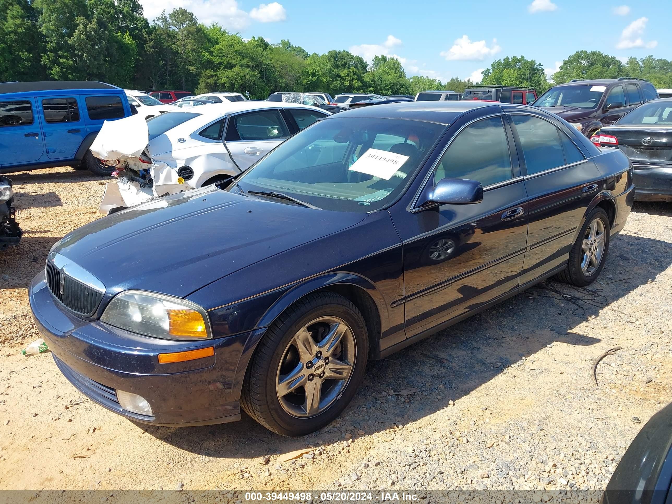 Photo 1 VIN: 1LNHM86S81Y714505 - LINCOLN LS 