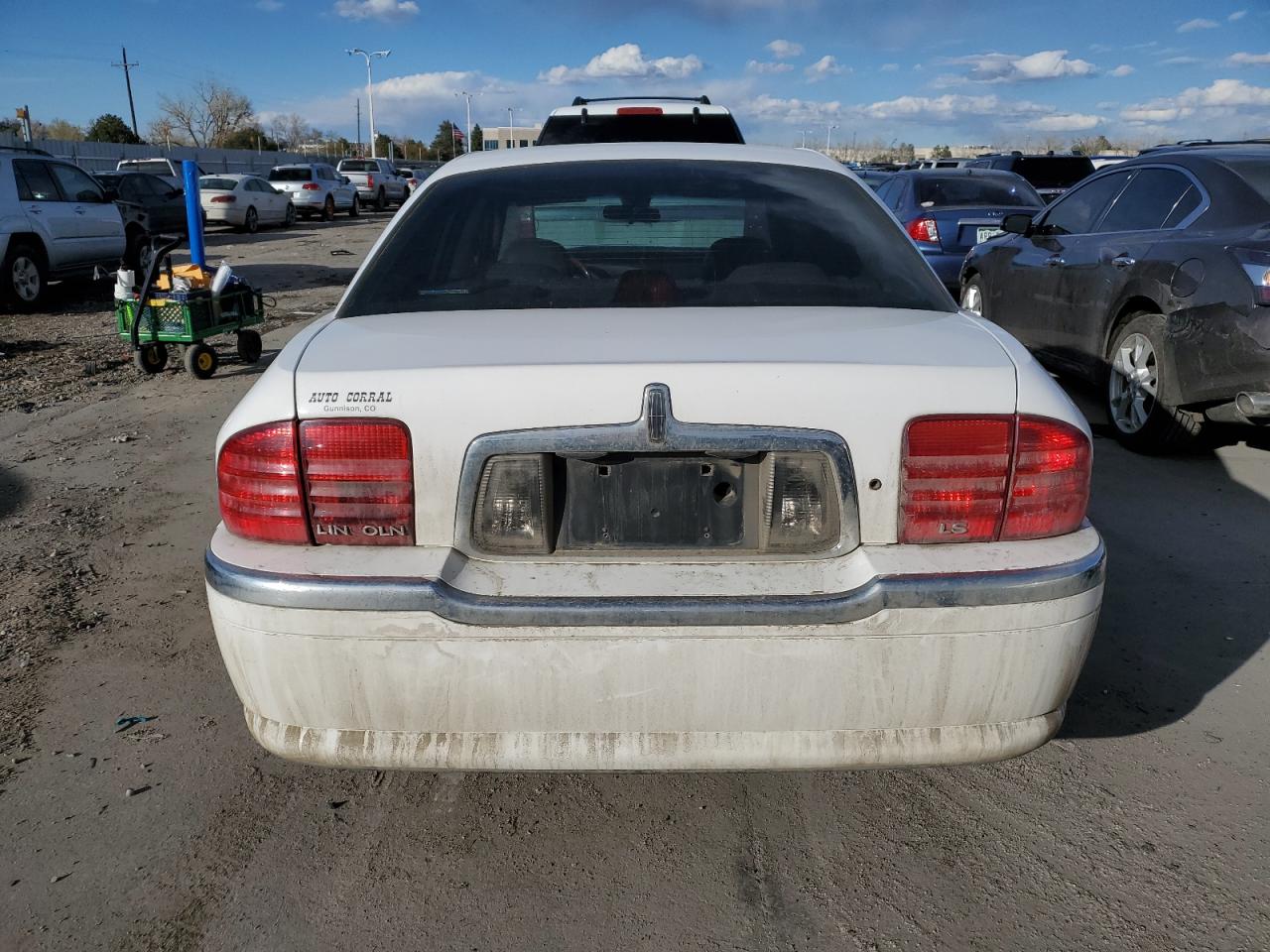 Photo 5 VIN: 1LNHM86S9YY795685 - LINCOLN LS 