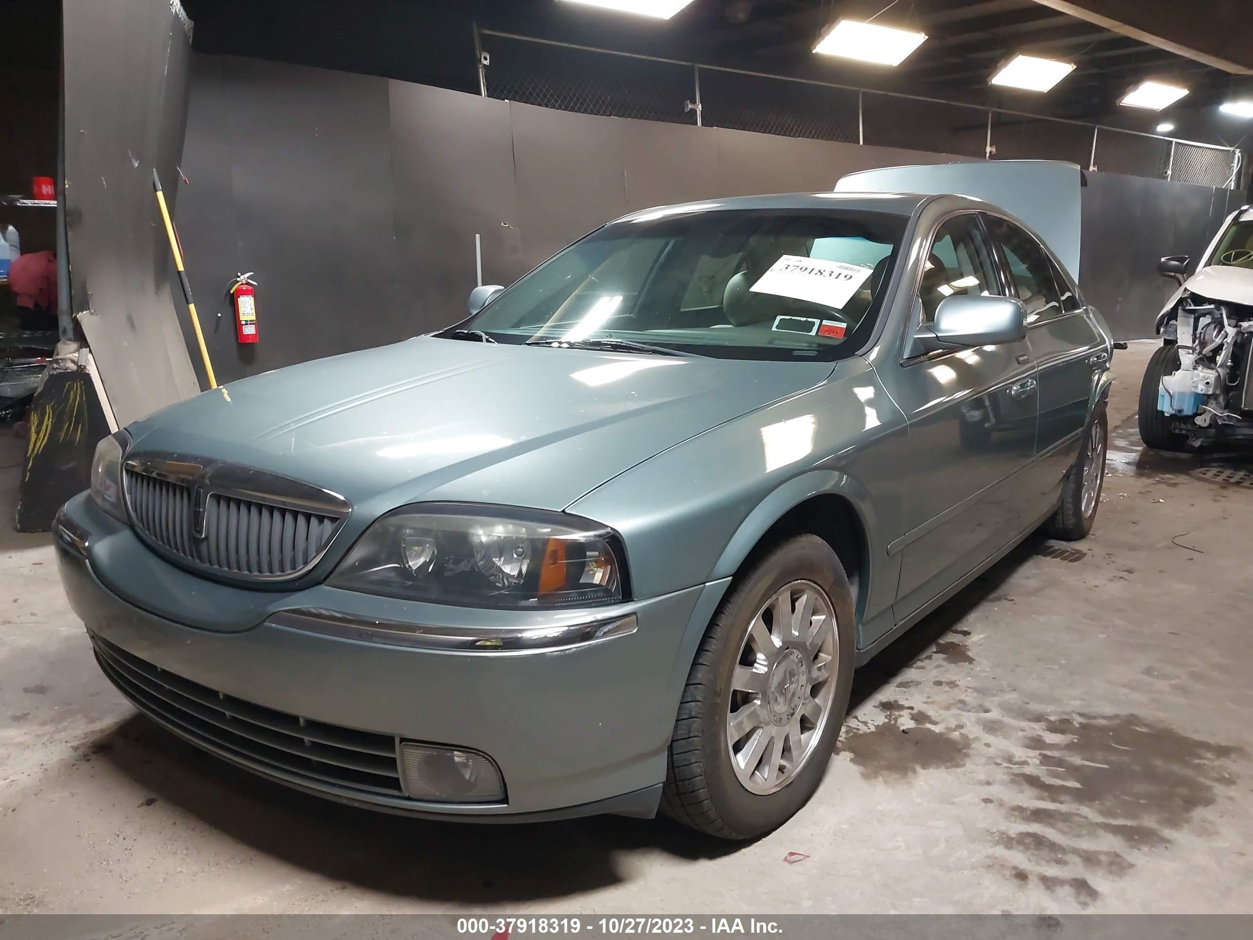 Photo 1 VIN: 1LNHM86SX5Y619921 - LINCOLN LS 