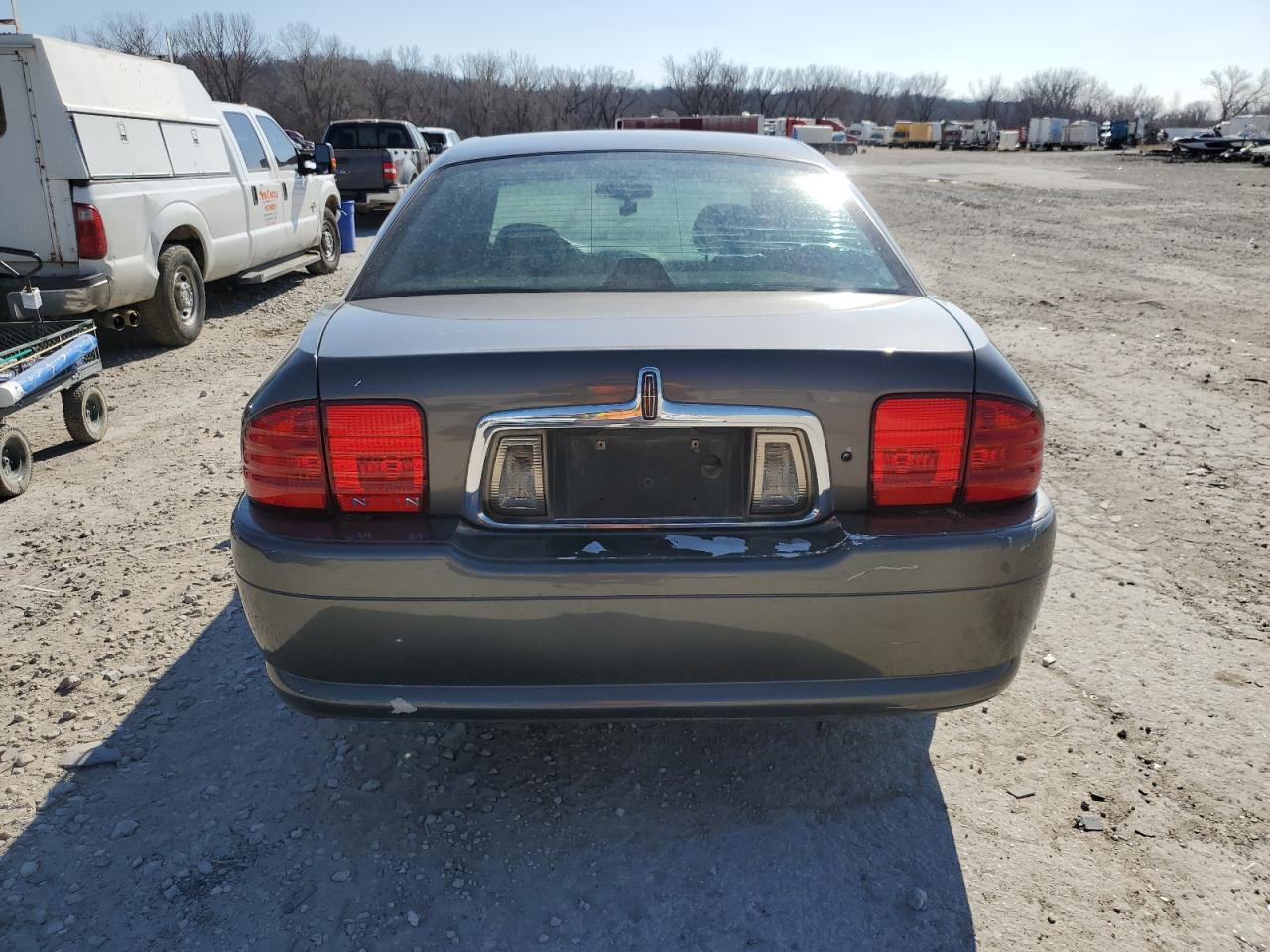 Photo 5 VIN: 1LNHM87A12Y679233 - LINCOLN LS 