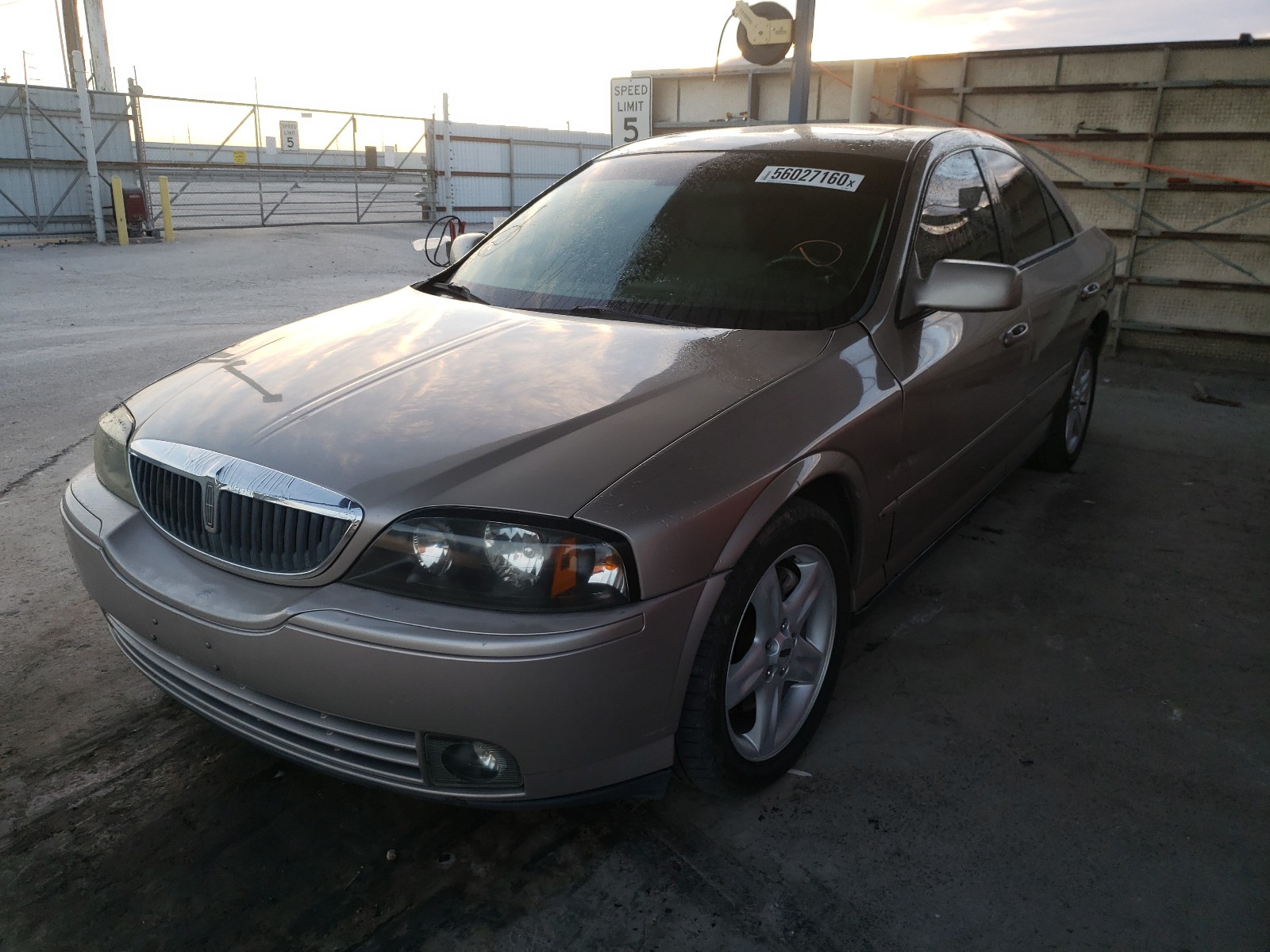 Photo 1 VIN: 1LNHM87A33Y690963 - LINCOLN LS 